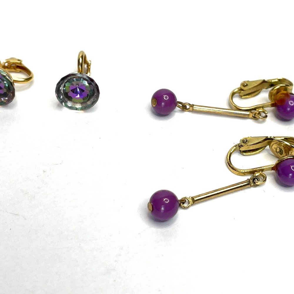 LOT OF 2 VINTAGE CLIP ON EARRINGS PURPLE DANGLE & AUSTRIAN CRYSTAL STUDS